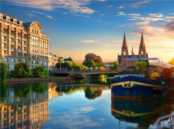 Tour 15 Ngày 14 Đêm Du Lịch Đông Tây Âu Mùa Thu 2023